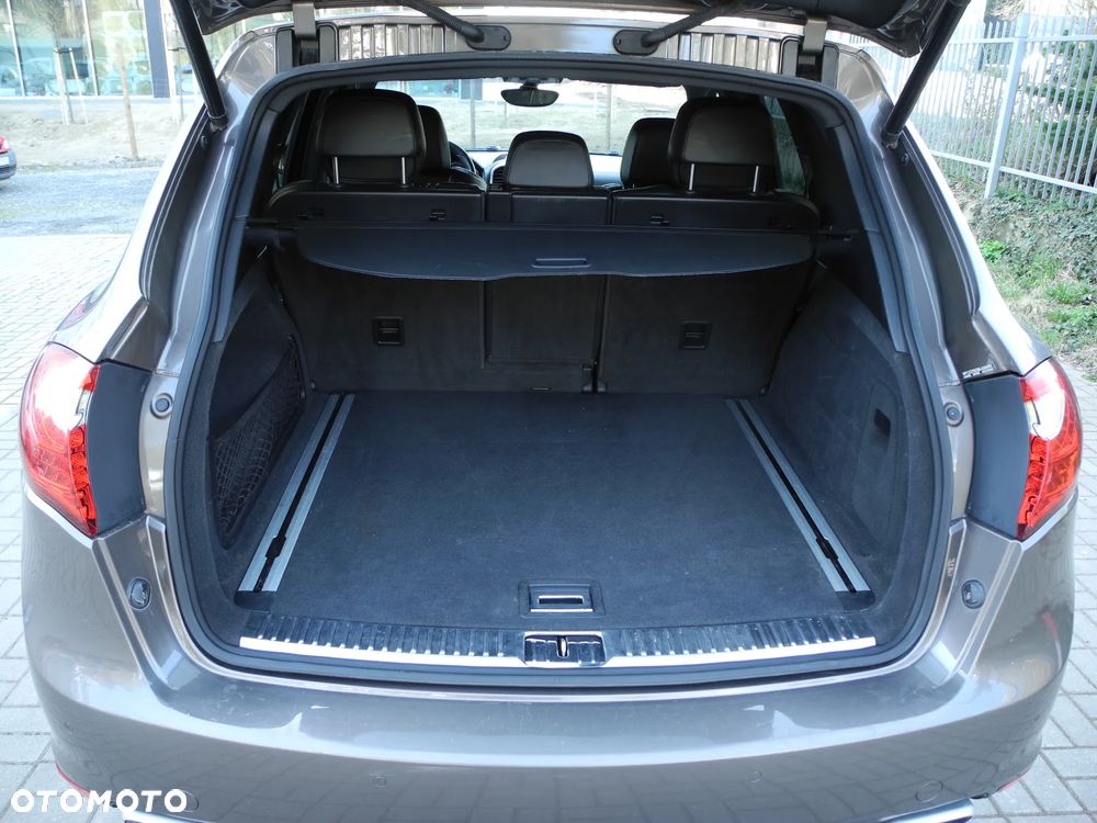 Porsche Cayenne - 20