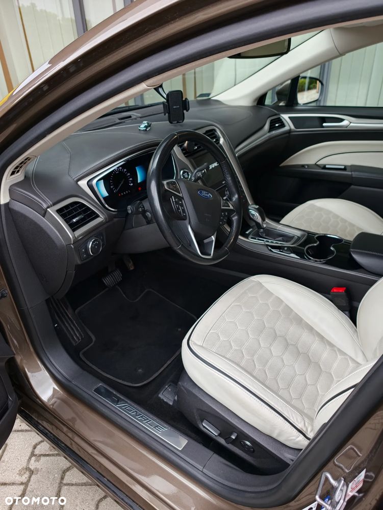 Ford Mondeo - 13