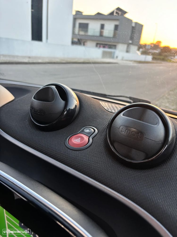 Smart ForTwo Coupé 1.0 Prime 71 Aut. - 24