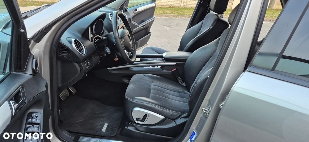 Mercedes-Benz ML 320 CDI 4Matic 7G-TRONIC Edition 10 - 13