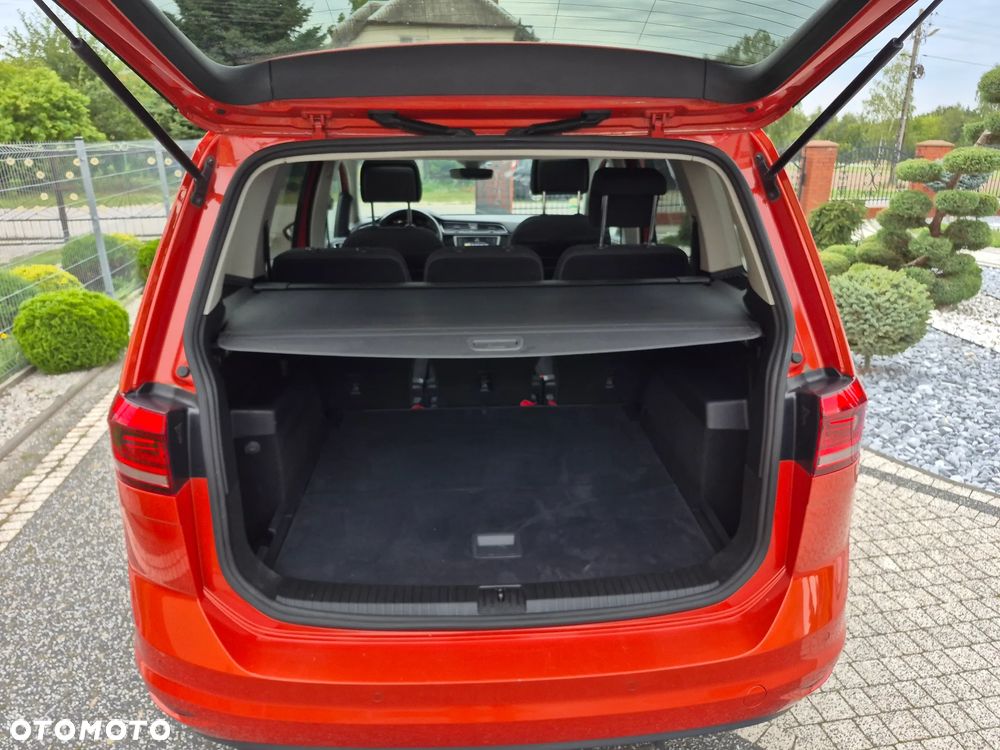 Volkswagen Touran 2.0 TDI SCR (BlueMotion Technology) DSG Highline - 11