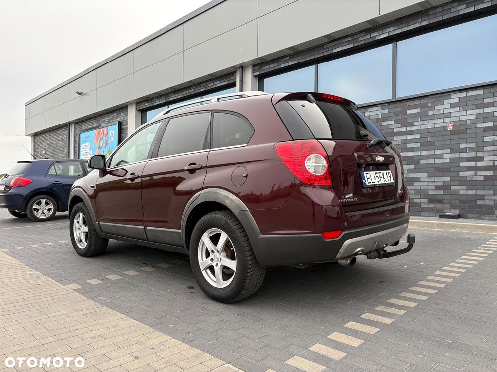 Chevrolet Captiva 2.2 D LT+ - 6