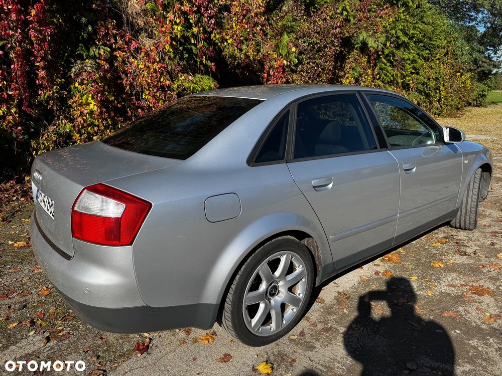 Audi A4 - 4