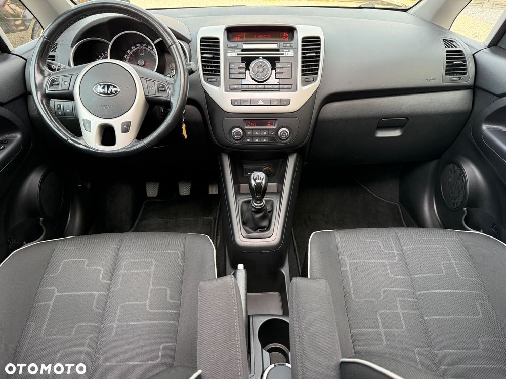 Kia Venga 1.6 L - 23