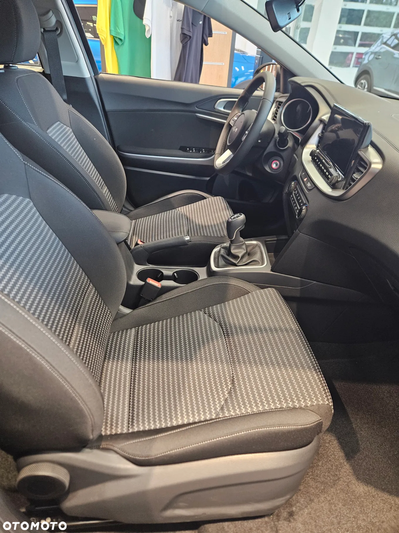 Kia Ceed 1.5 T-GDI M - 7