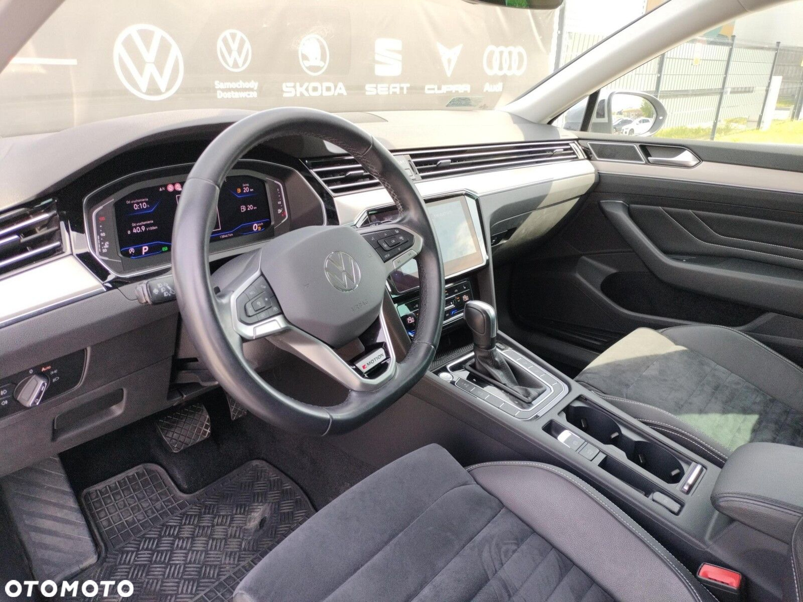 Volkswagen Passat 2.0 TSI 4Mot Elegance DSG - 9