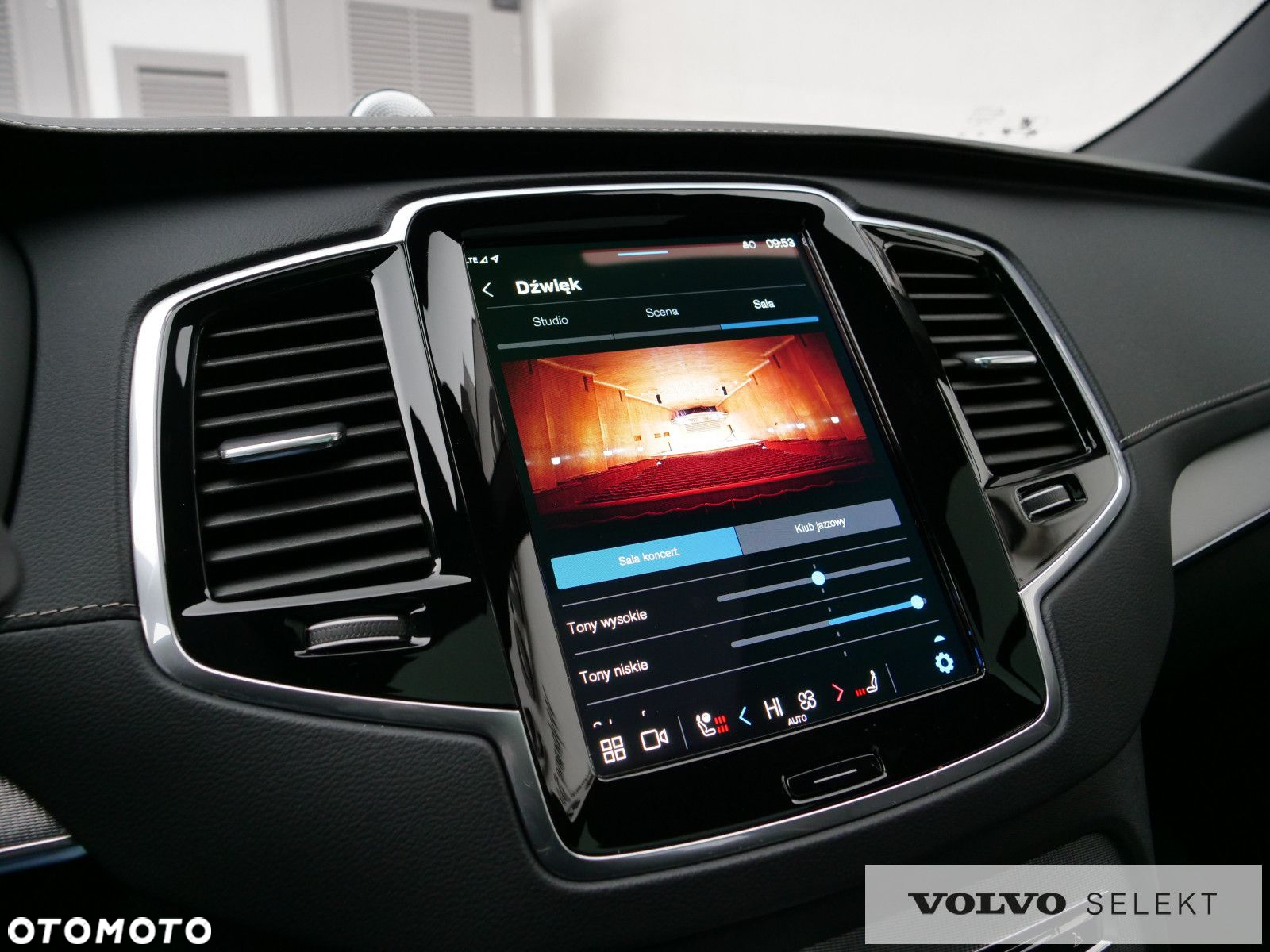 Volvo XC 90 - 31