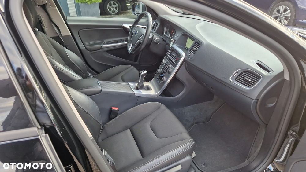 Volvo V60 D2 Kinetic - 9