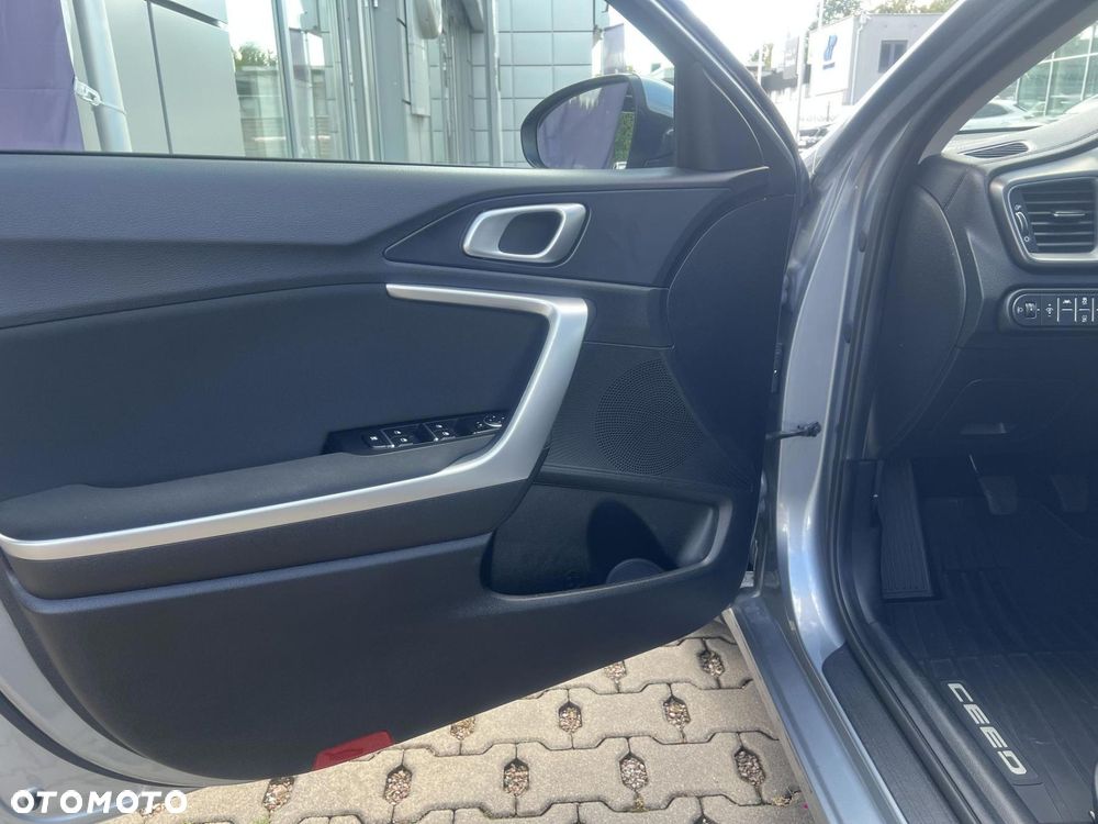 Kia Ceed 1.4 T-GDI M - 11