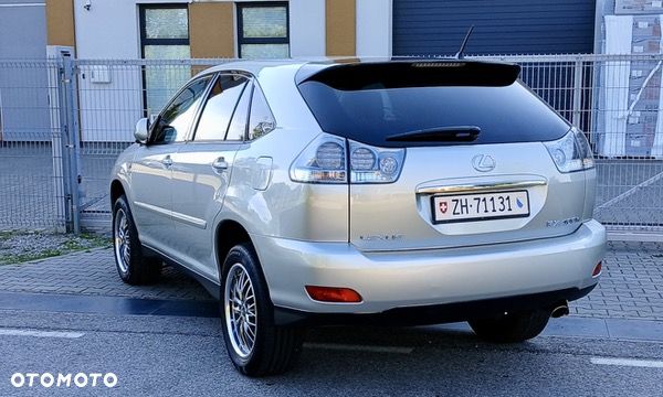 Lexus RX - 11