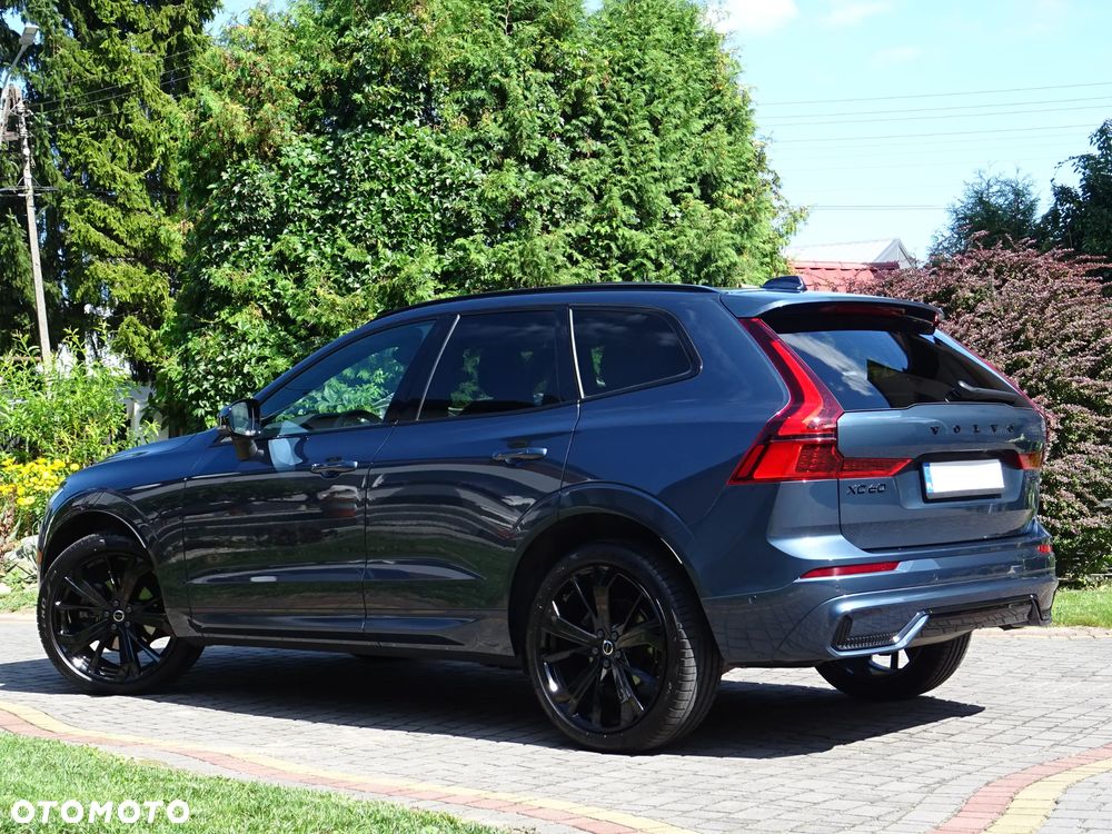 Volvo XC 60 B5 B AWD Plus Black Edition - 10