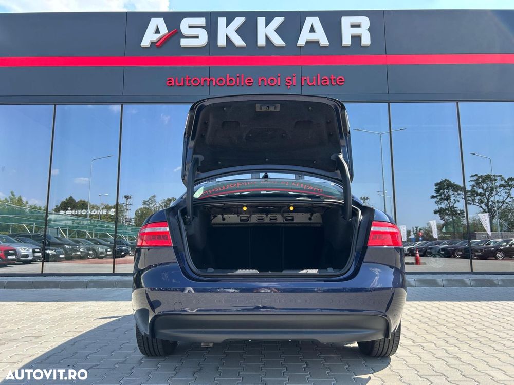 Jaguar XE 20d Aut. Prestige - 8