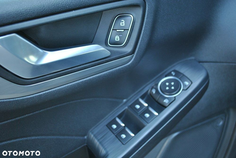 Ford Kuga 2.5 FHEV FWD Titanium X - 16