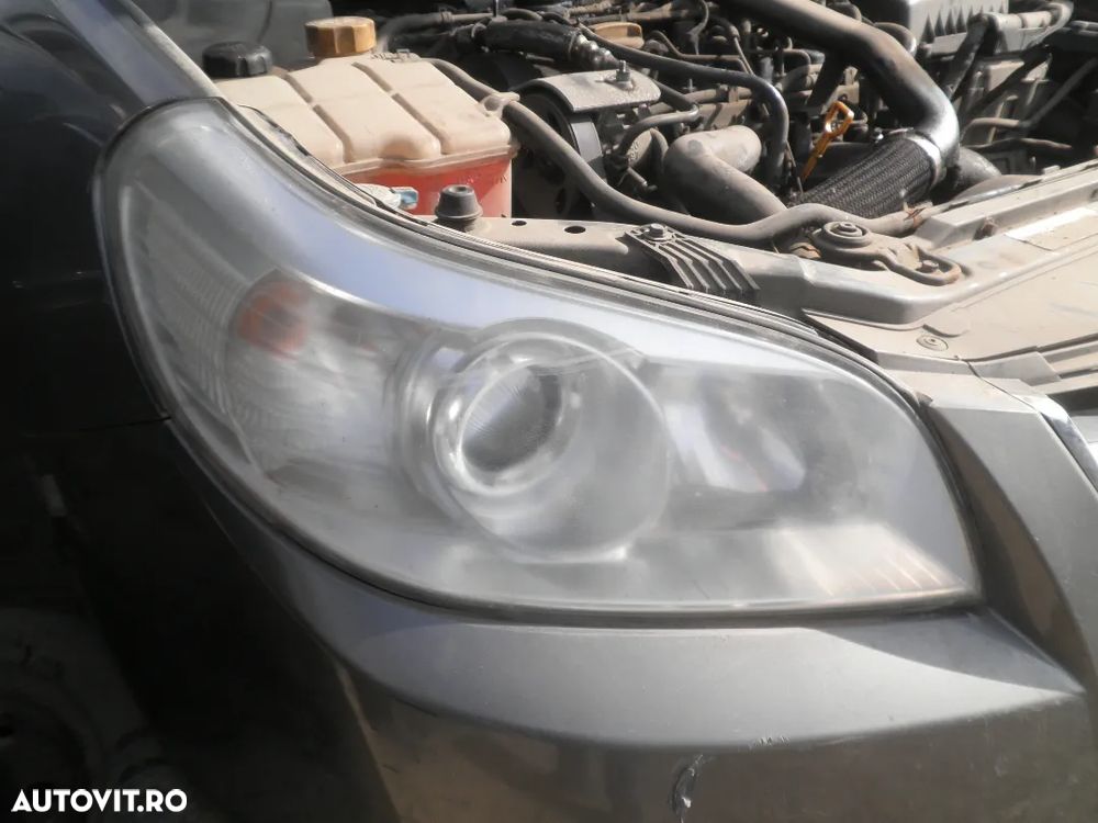 Far stanga / dreapta Chevrolet Epica