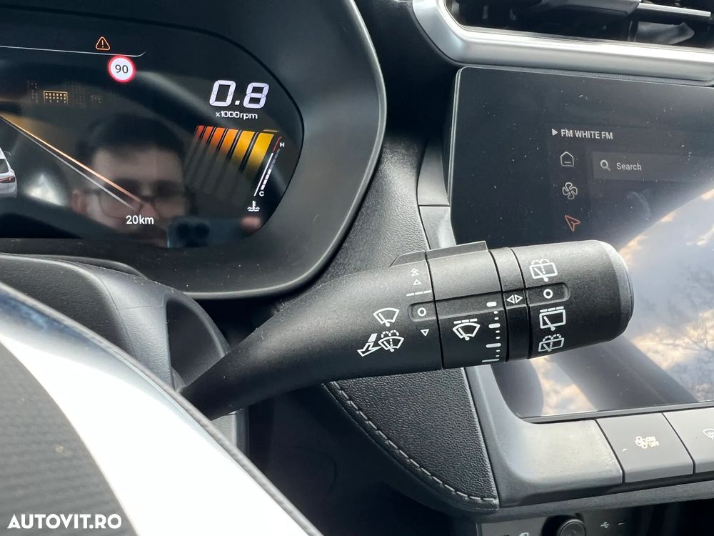 MG ZS ICE 1.5 Standard - 28