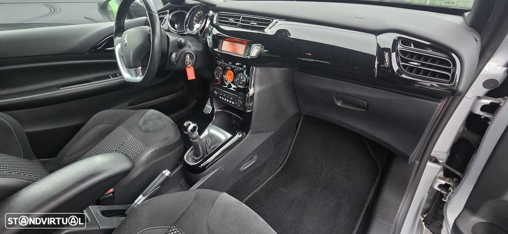 Citroën DS3 1.6 HDi Airdream So Chic - 15