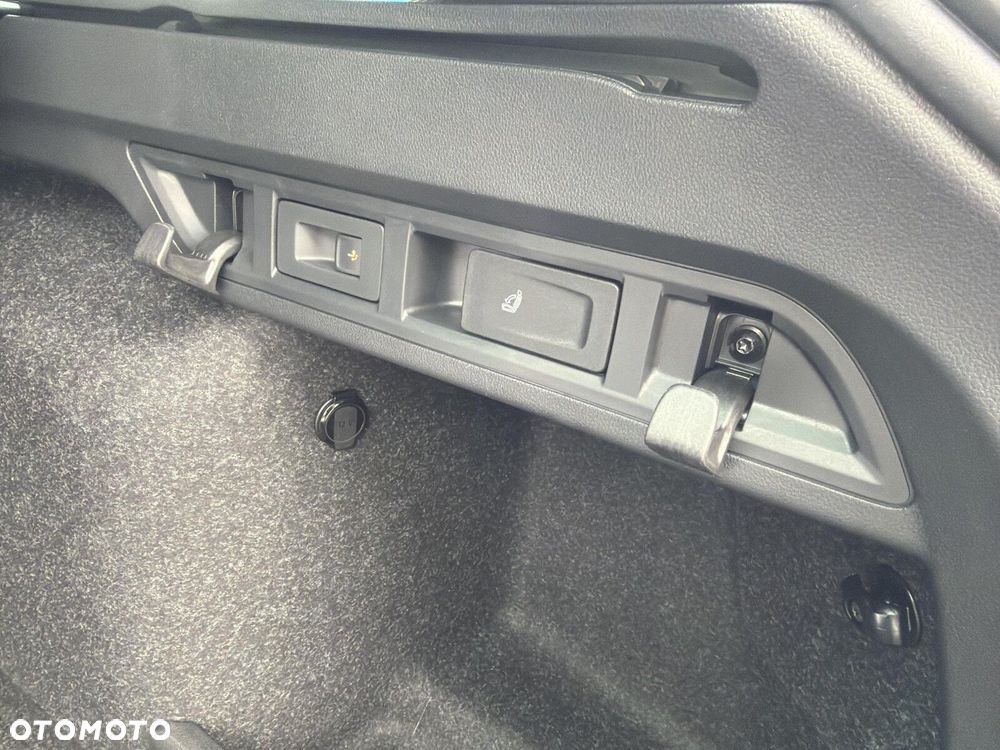 Skoda Octavia 1.5 TSI mHEV Sportline DSG - 27