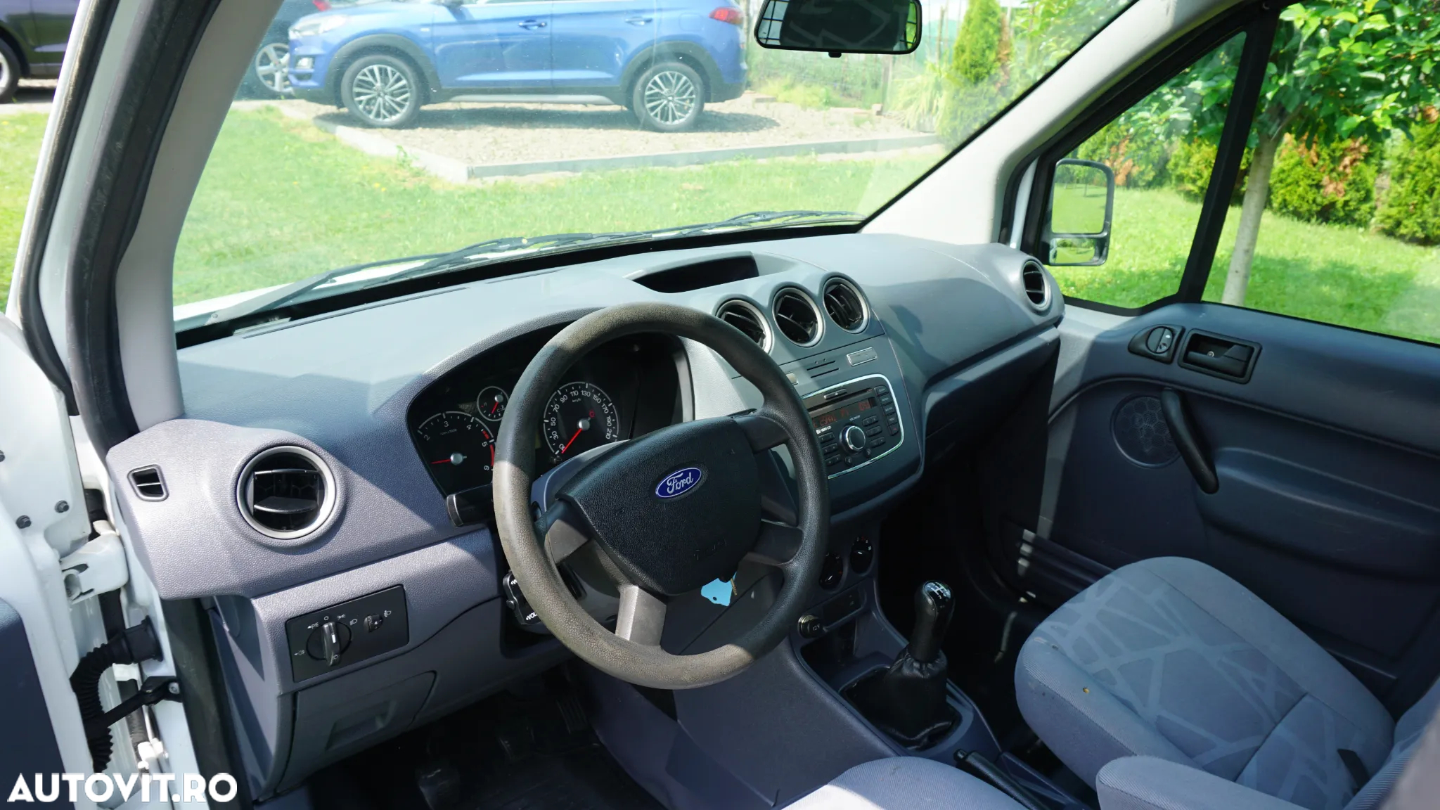 Ford Transit Connect - 12