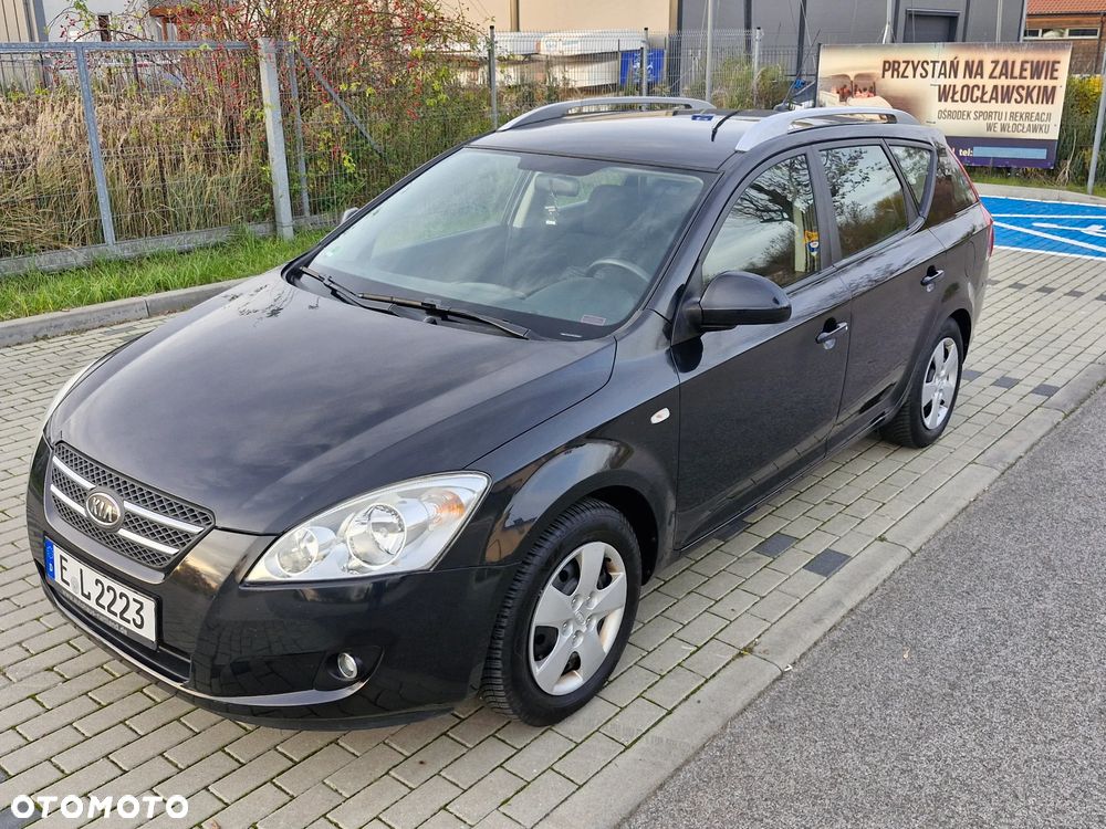 Kia Venga 1.4 CVVT Vision - 27