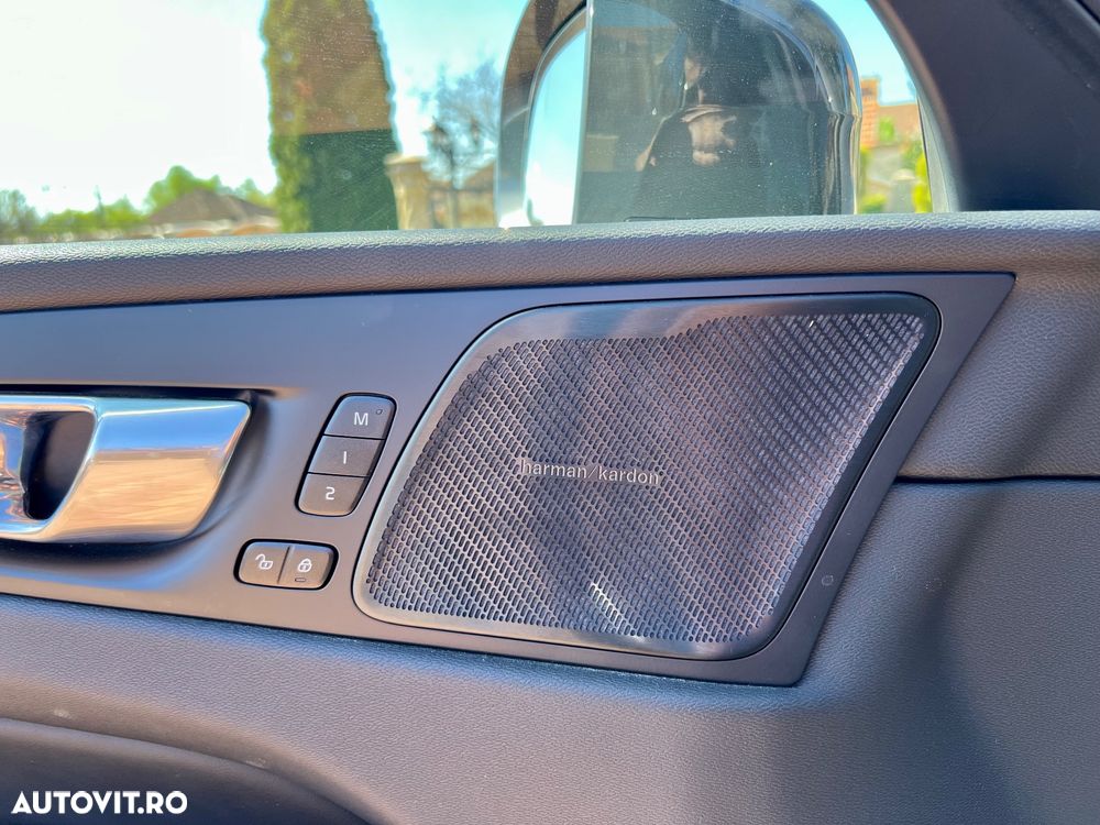 Volvo XC 60 B5 D AWD Geartronic Inscription - 36