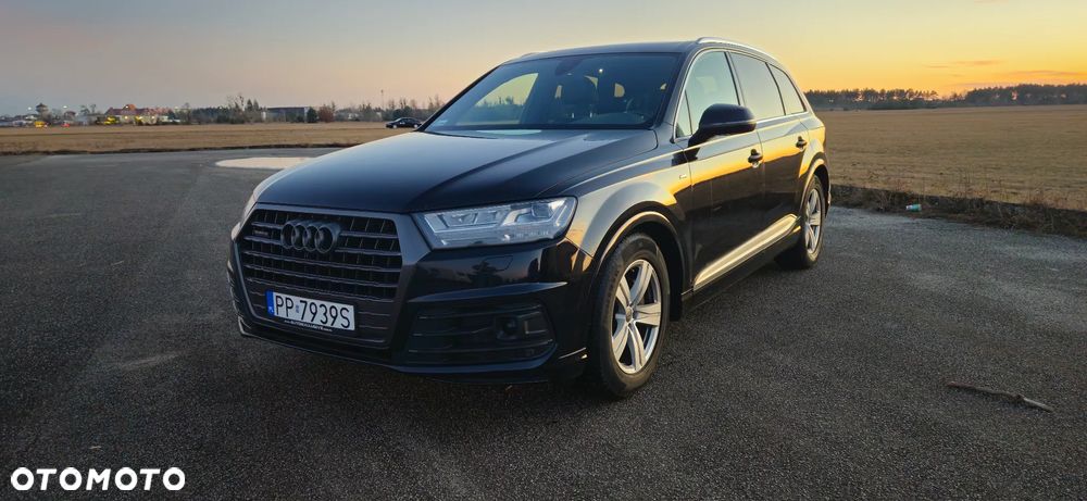 Audi Q7 - 1