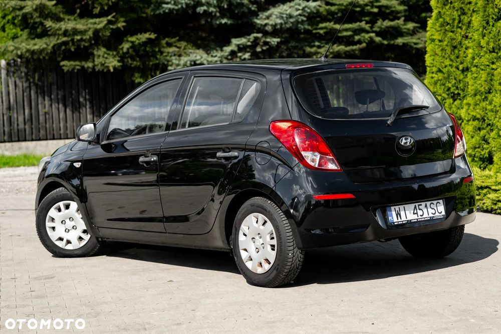 Hyundai i20 1.25 Classic + - 13