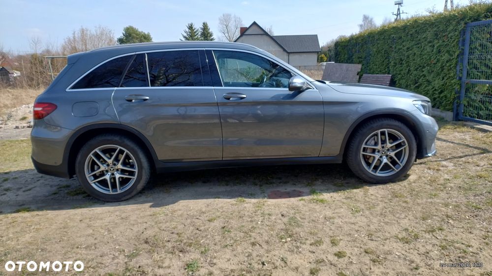 Mercedes-Benz GLC 220 d 4Matic 9G-TRONIC AMG Line - 11