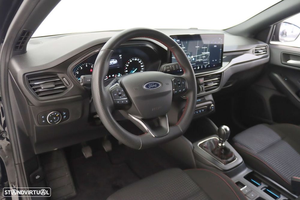 Ford Focus 1.0 EcoBoost MHEV ST-Line - 4