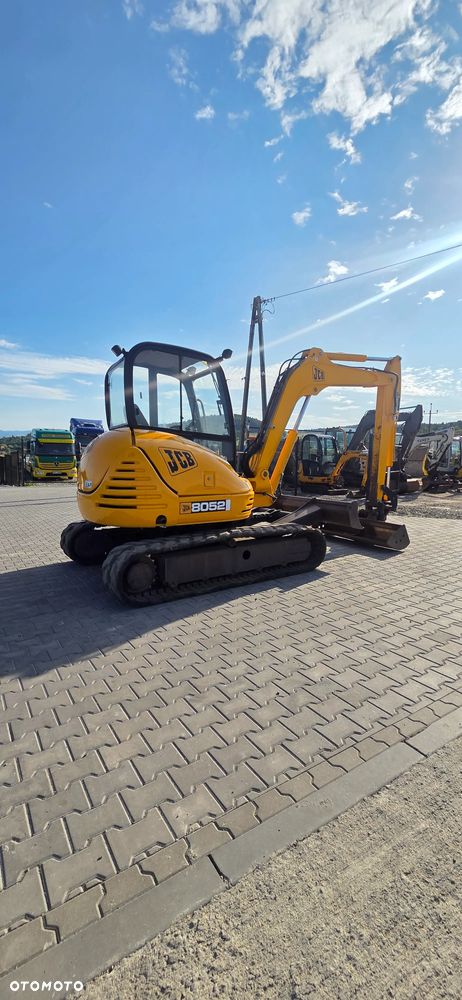 JCB 8052 - 4