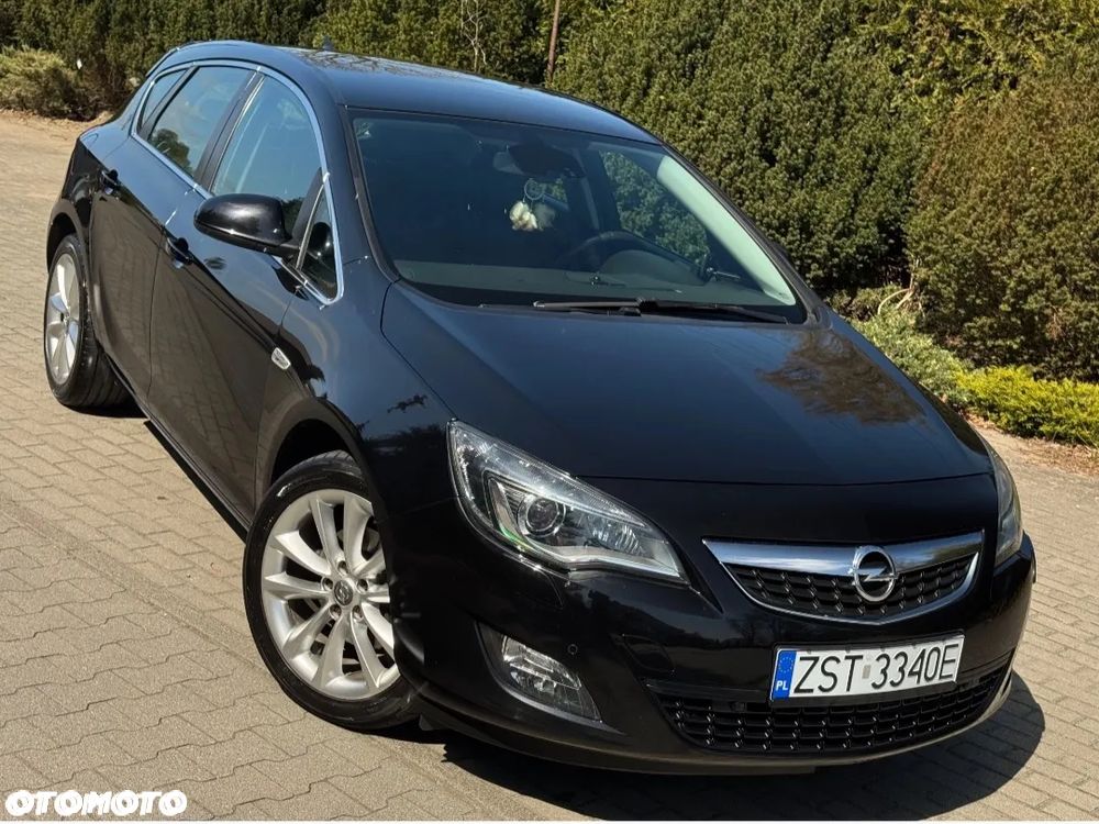 Opel Astra 2.0 CDTI Cosmo - 2