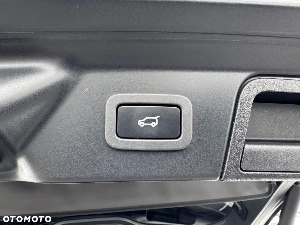 Land Rover Range Rover Velar 3.0 SD6 R-Dynamic - 23