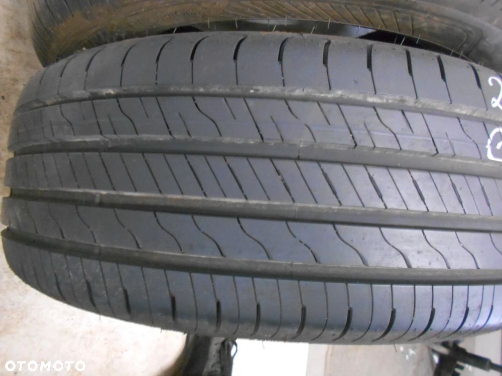 OPONY 205/55R16 GOODYEAR EFFICIENT GRIP PERFORMANCE 2 DOT 4924 7.6MM - 4