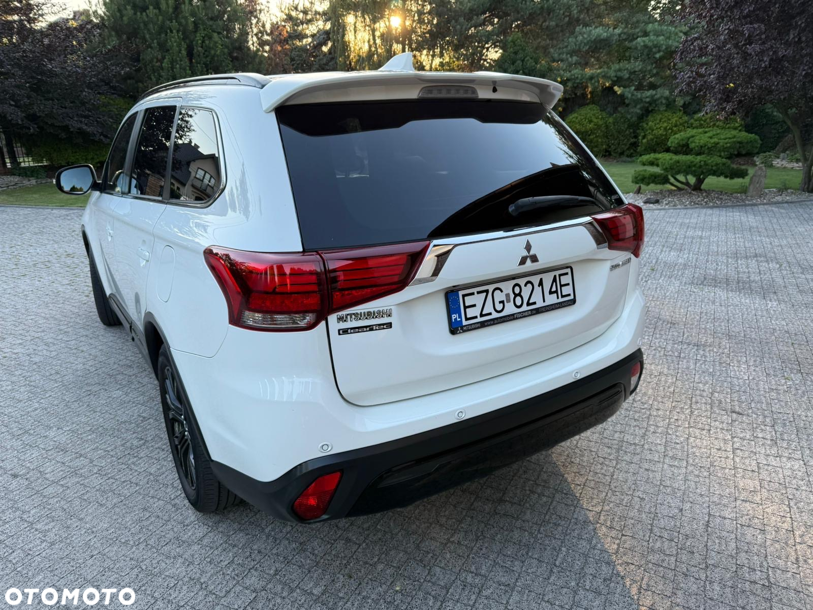 Mitsubishi Outlander 2.0 Instyle Navi 4WD CVT - 6