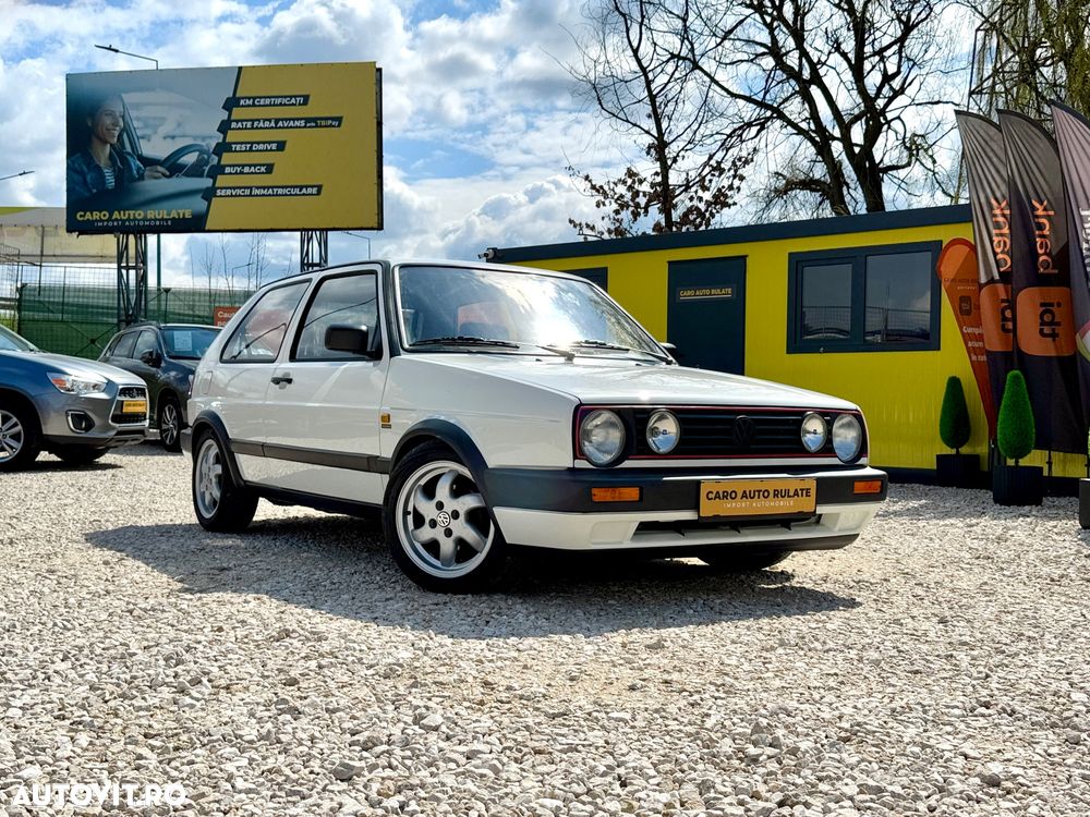 Volkswagen Golf - 6