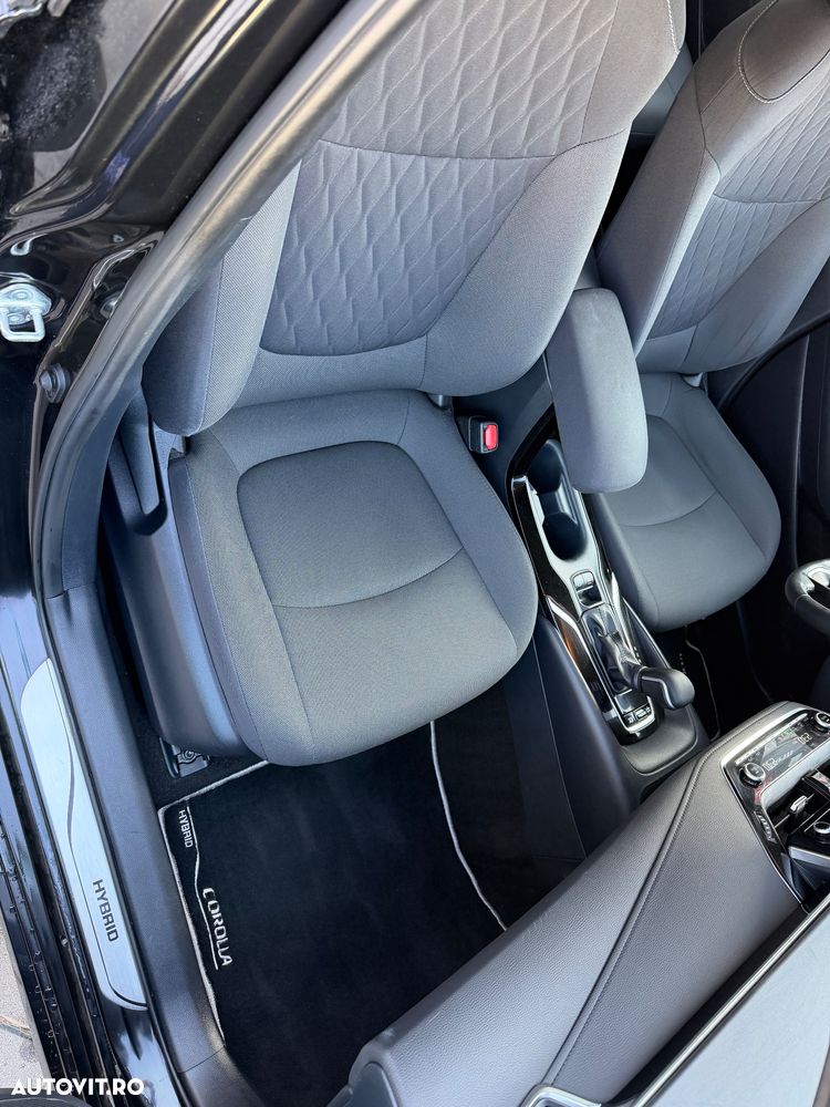 Toyota Corolla 1.8 HSD Business - 9