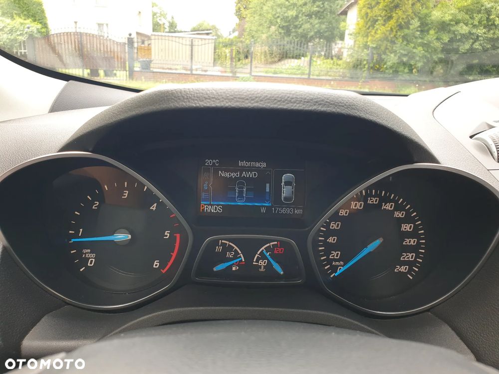 Ford Kuga 2.0 TDCi 4x4 Titanium - 23