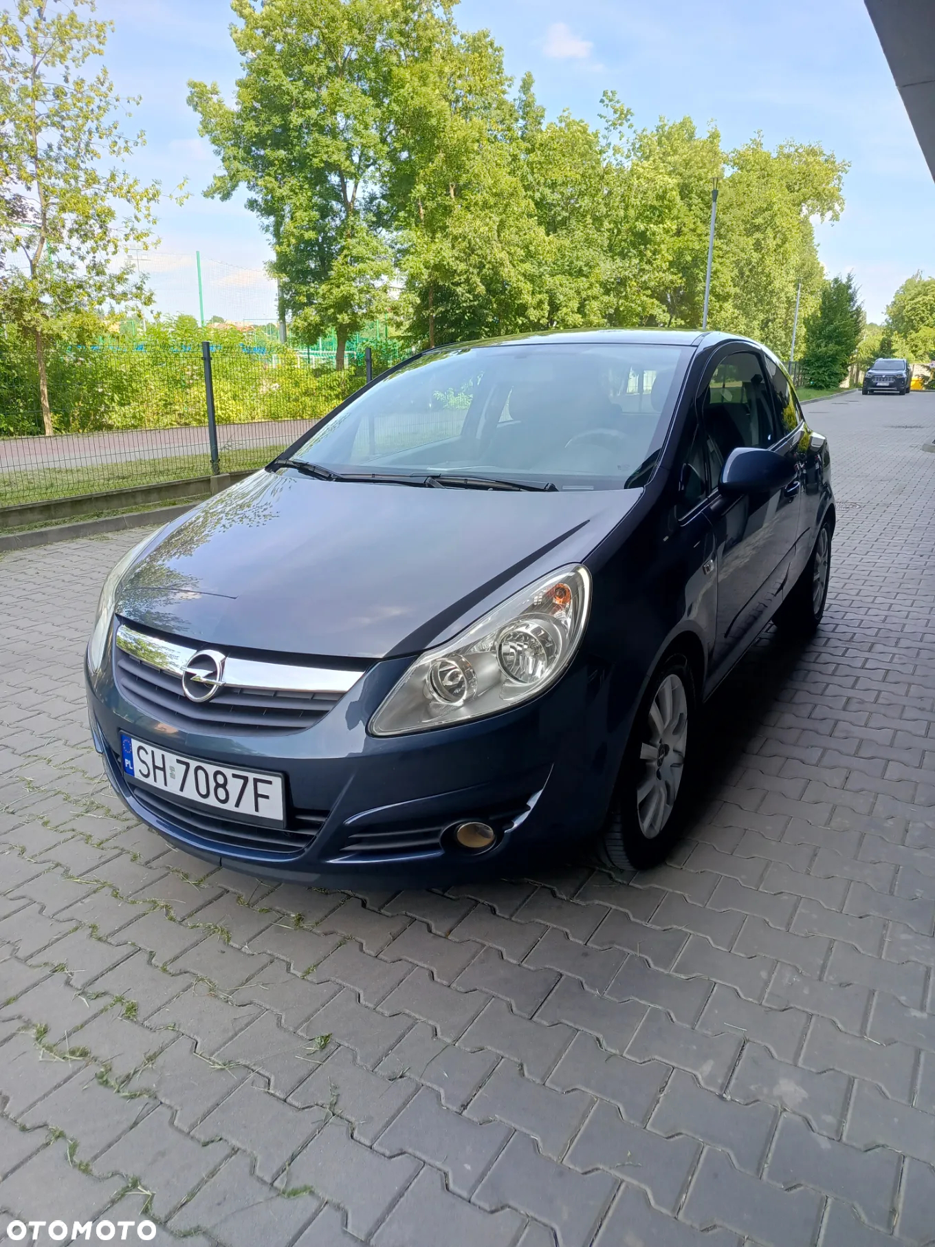 Opel Corsa 1.4 16V Cosmo - 3