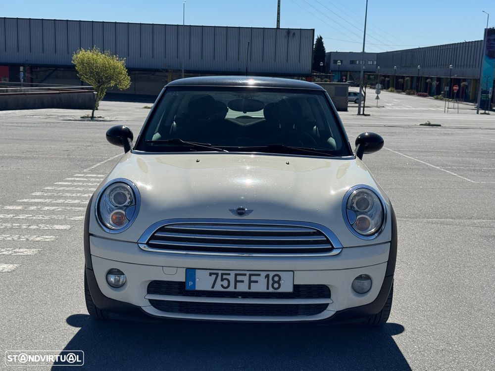 MINI 3 Portas Cooper D - 10