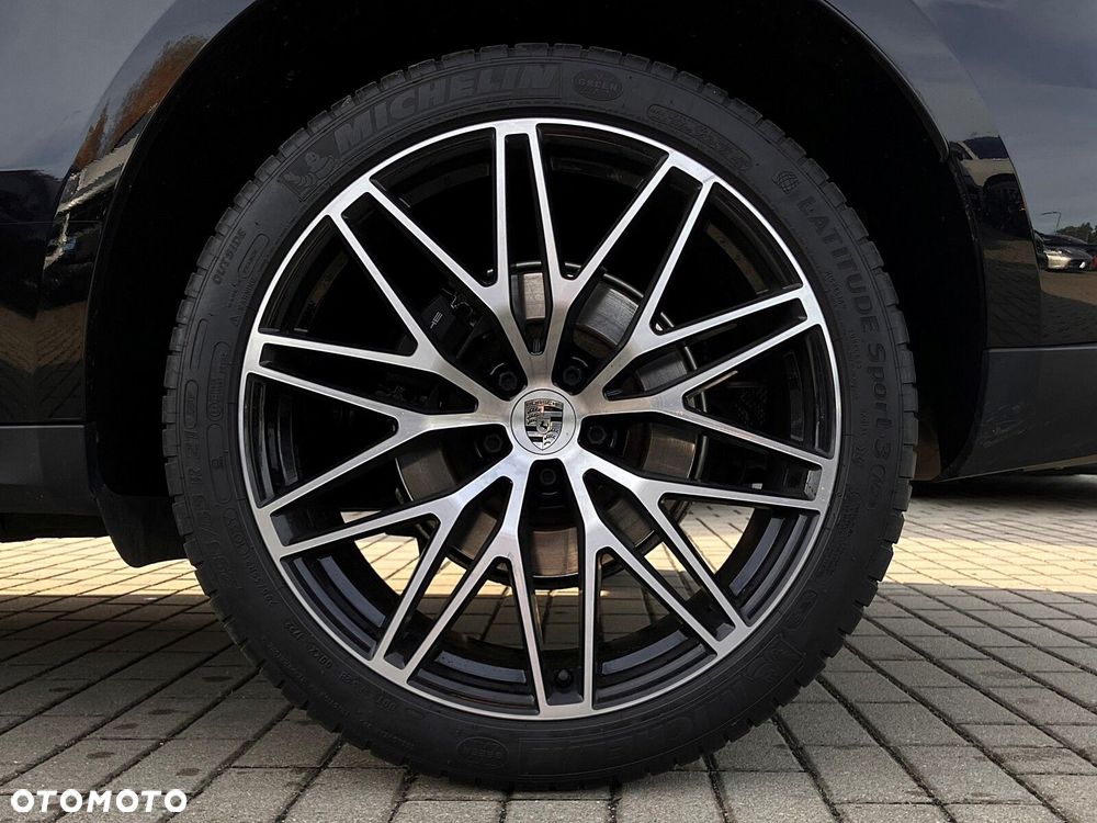 Porsche Macan - 19