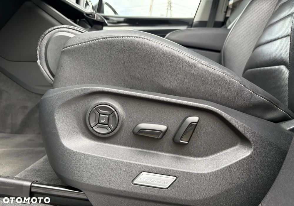 Volkswagen Touareg 3.0 V6 TDI SCR 4Mot - 11