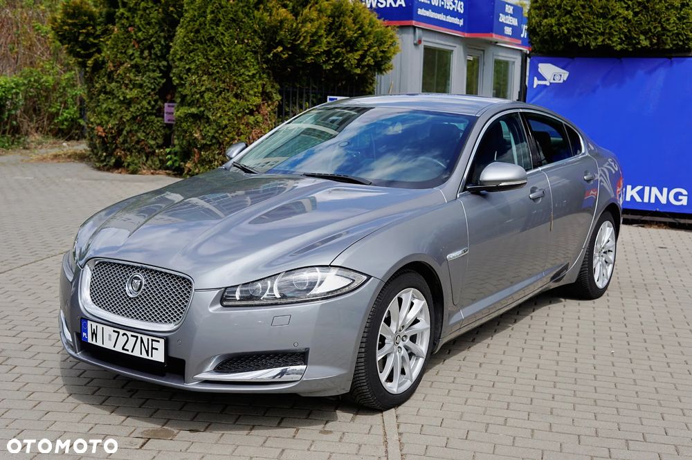 Jaguar XF 3.0 V6 D Luxury - 13