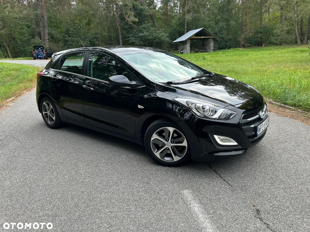Hyundai i30 blue 1.4 Trend - 18