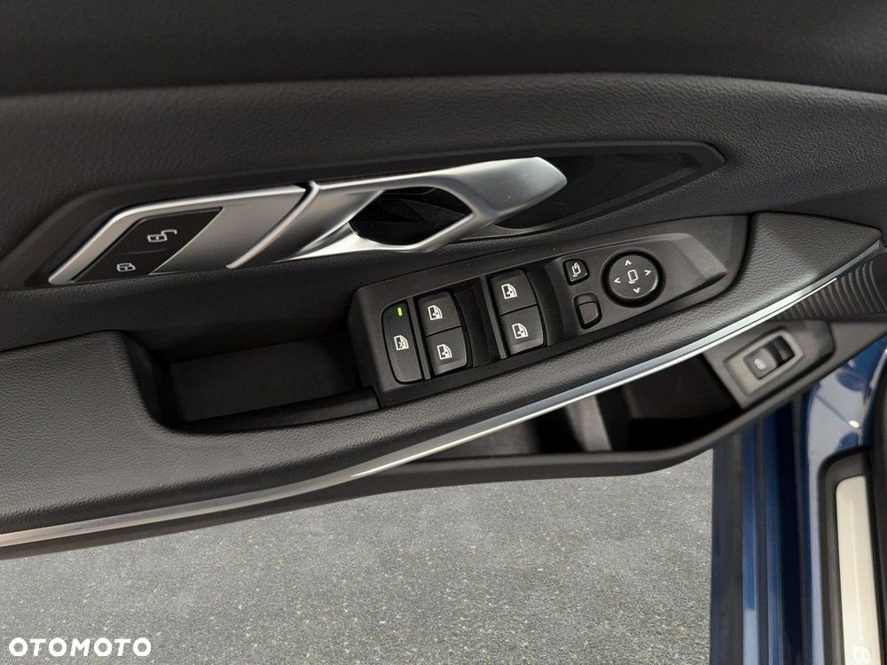BMW Seria 3 - 37