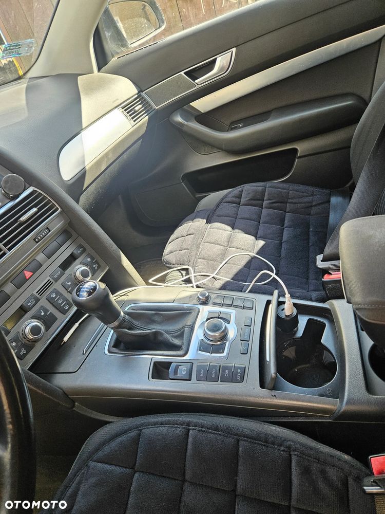 Audi A6 Limousine 2.4 - 5