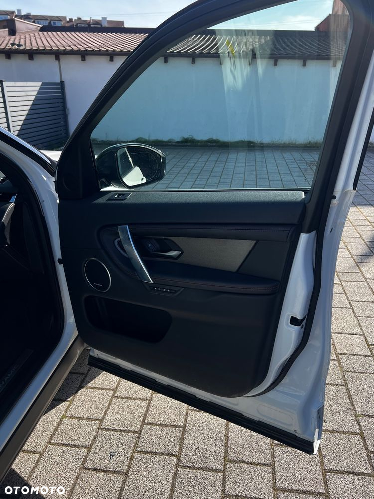 Land Rover Discovery Sport 2.0 Si4 HSE Luxury - 15