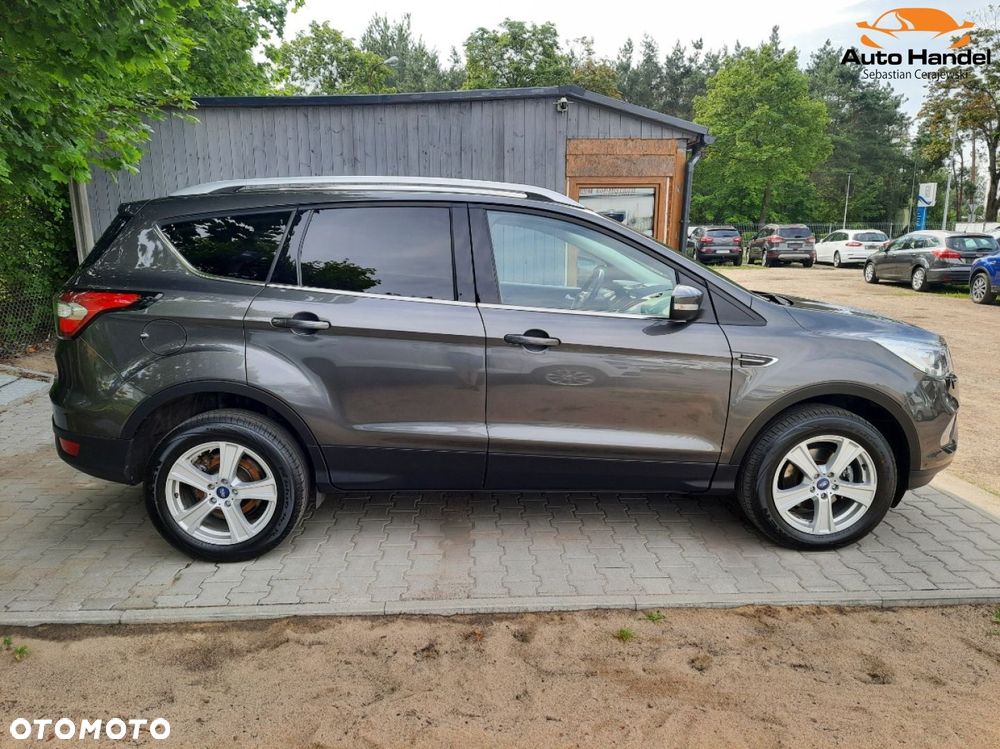 Ford Kuga 1.5 EcoBoost 2x4 Titanium - 10