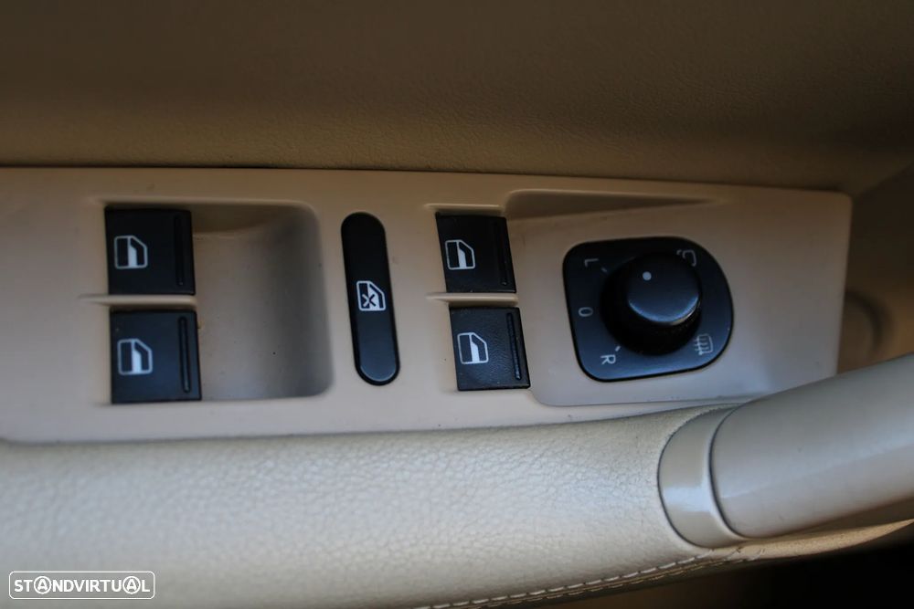 VW Passat Alltrack 2.0 TDI 4Motion DSG BlueMotion Tec - 47