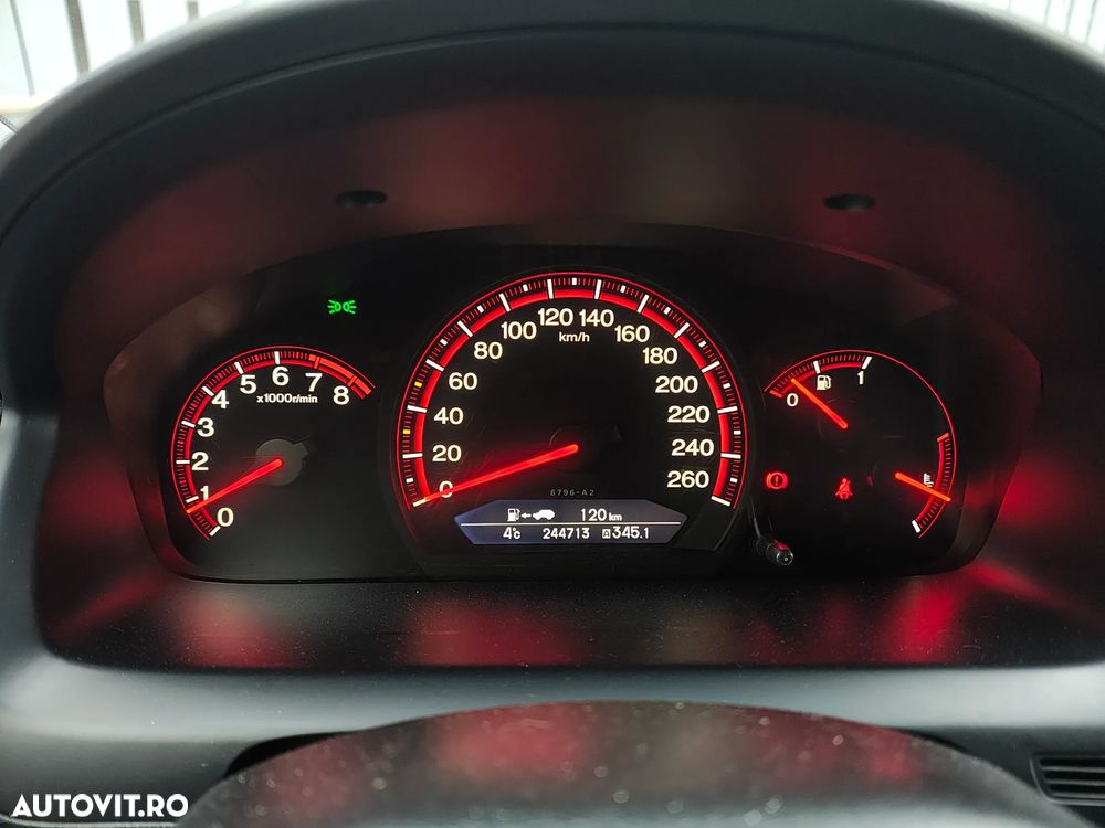 Honda Accord 2.0 i 4 Door - 8