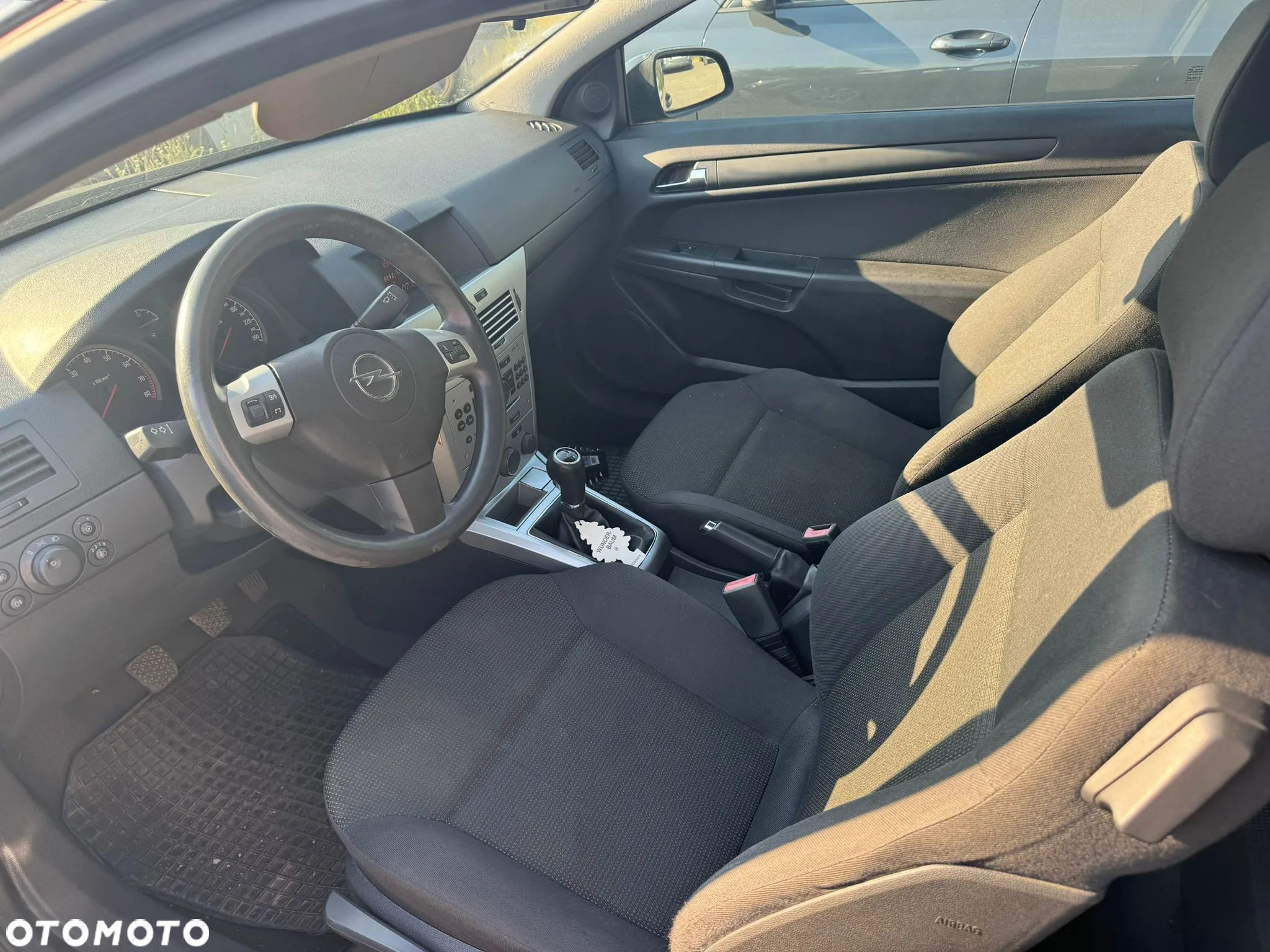 Opel Astra GTC 1.4 - 3
