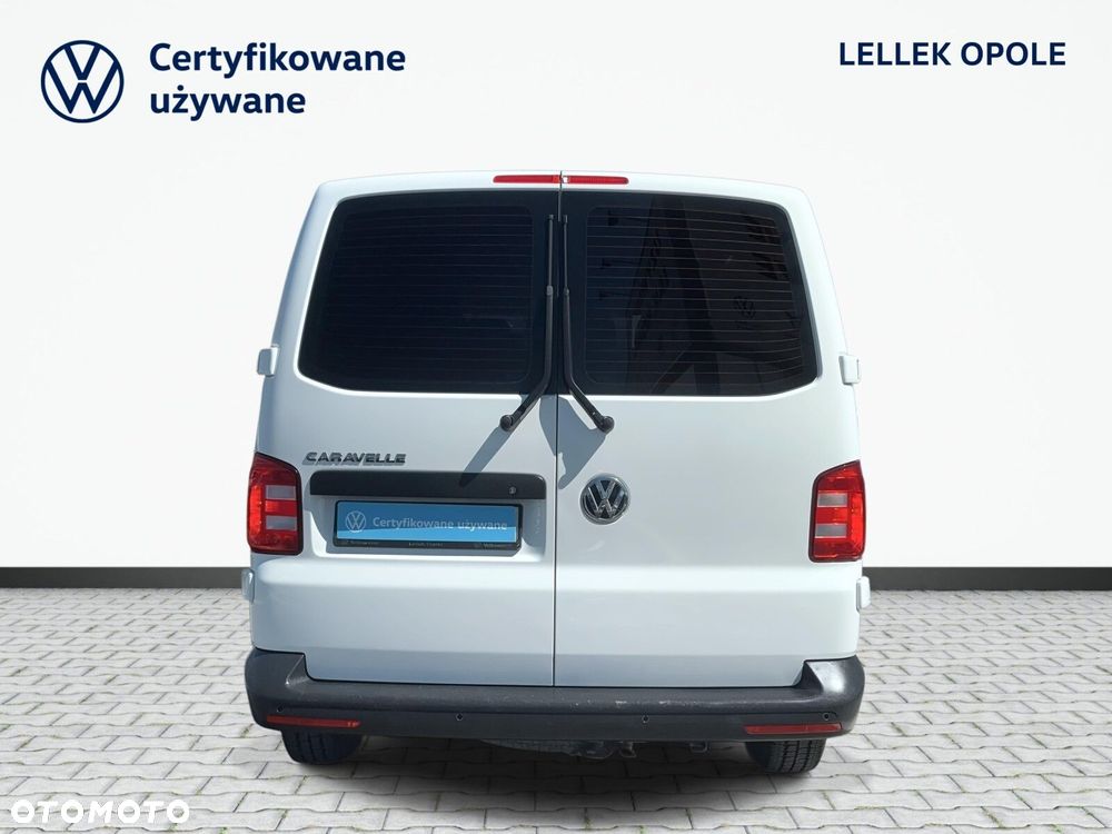 Volkswagen Caravelle - 8